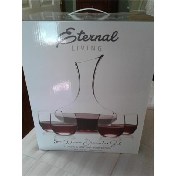 5 pc Wine Decanter Set Decanter Glasses NEW IN BOX - Picture 2 of 4